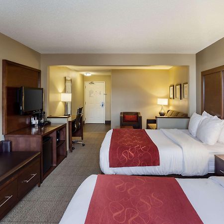 Comfort Suites University Lincoln Exterior photo