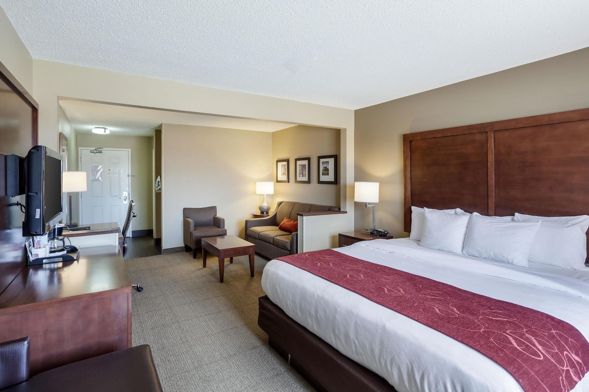 Comfort Suites University Lincoln Exterior photo